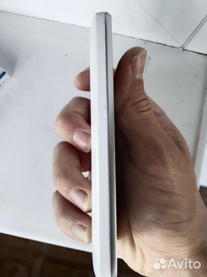 Телефон Lenovo