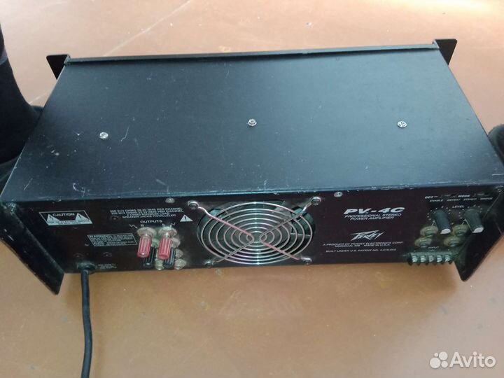 Профессиональный усилитель звука Peavey PV-4C