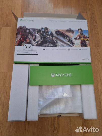 Xbox One S (белая) 1TB