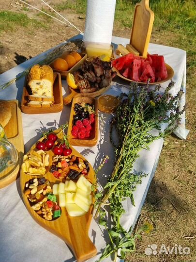 Деревянная тарелка менажница сервировочная