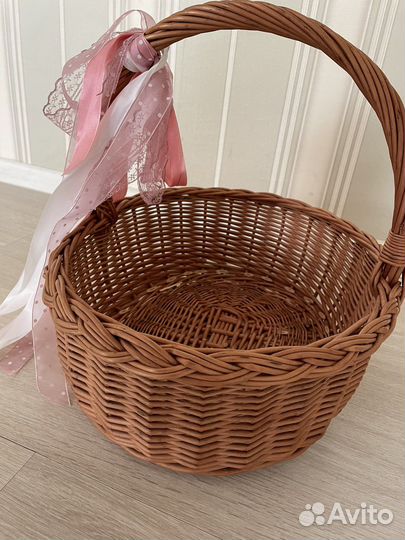 Корзина плетеная