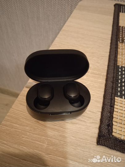 Беспроводные наушники