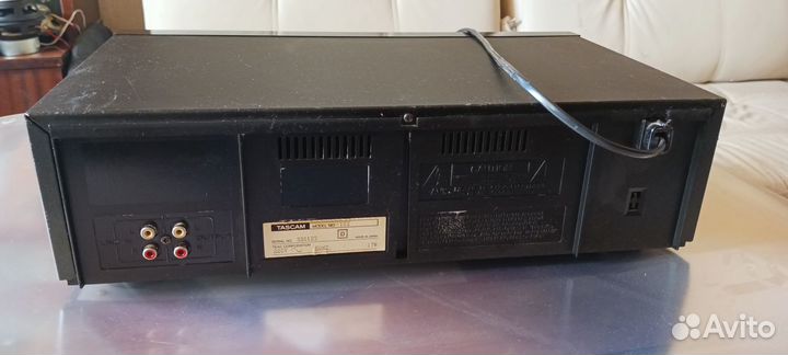 Кассетная дека Tascam 103