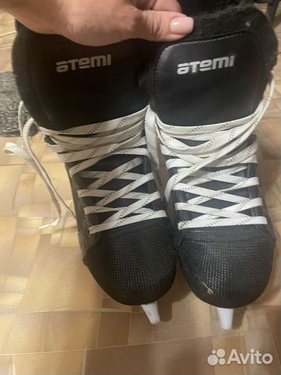 Коньки хоккейные 39