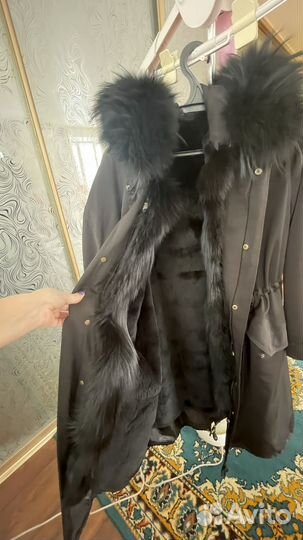Парка зимняя с натуральным мехом 46 размер