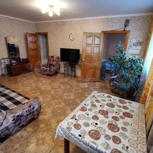 3-к. квартира, 44 м², 2/4 эт.