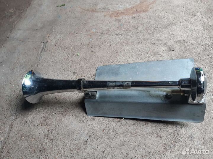 Воздушный сигнал с компессором