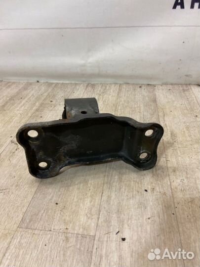 Опора (подушка) левая Mitsubishi Lancer 9 CS5W