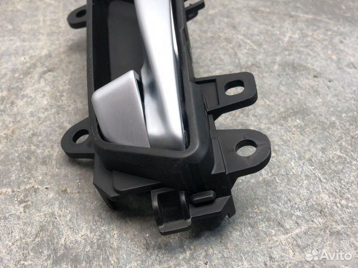 Ручка двери задняя левая Hyundai Genesis G80 2014