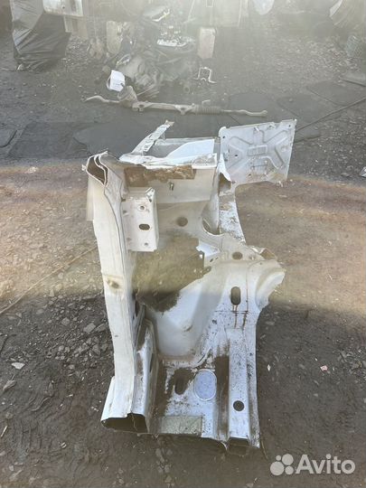 Левый Ланжерон Renault Logan LADA largus
