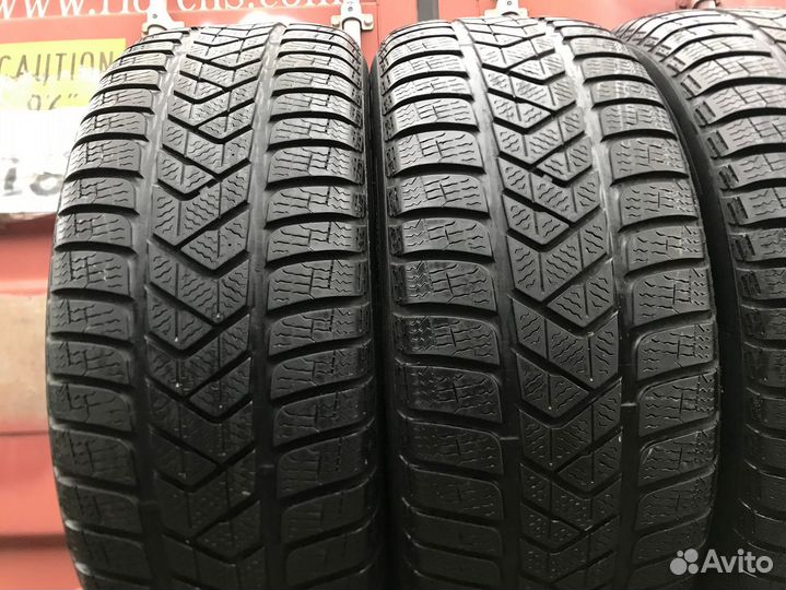 Pirelli Winter Sottozero 3 235/55 R17 93N