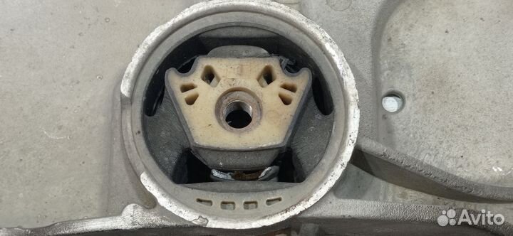 Подрамник VAG