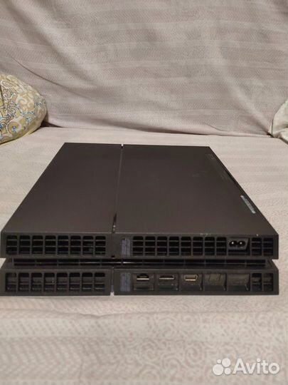 Sony PlayStation 4