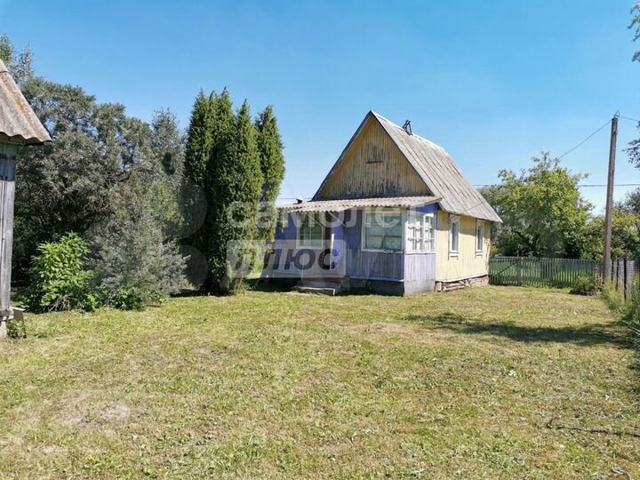 Дом 32,3 м² на участке 14 сот.