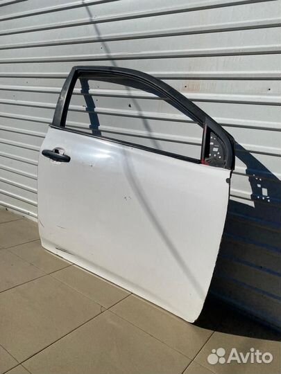 Дверь передняя правая Toyota Corolla e150