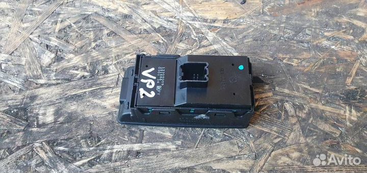 Блок управления стеклоподъемниками Opel Insignia