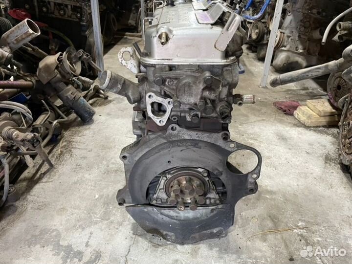 Двигатель Mitsubishi Carisma 4G92