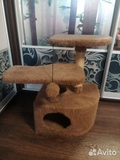 Домик для кошки с когтеточкой бу