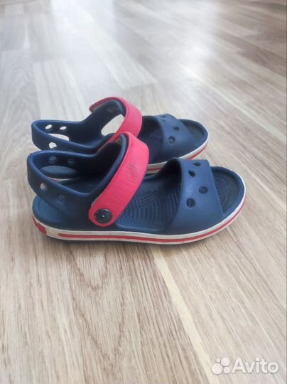 Сандали crocs c9