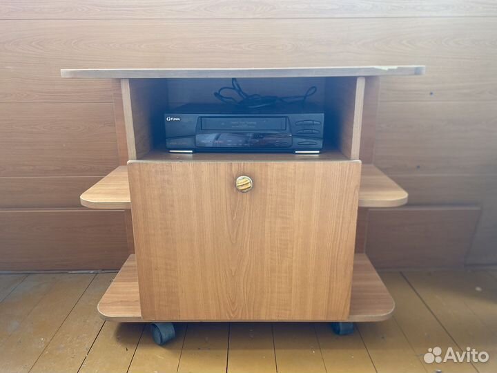 Тумба под телевизор