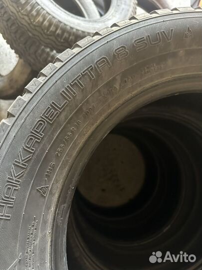 Nokian Tyres Hakkapeliitta 8 SUV 255/55 R18