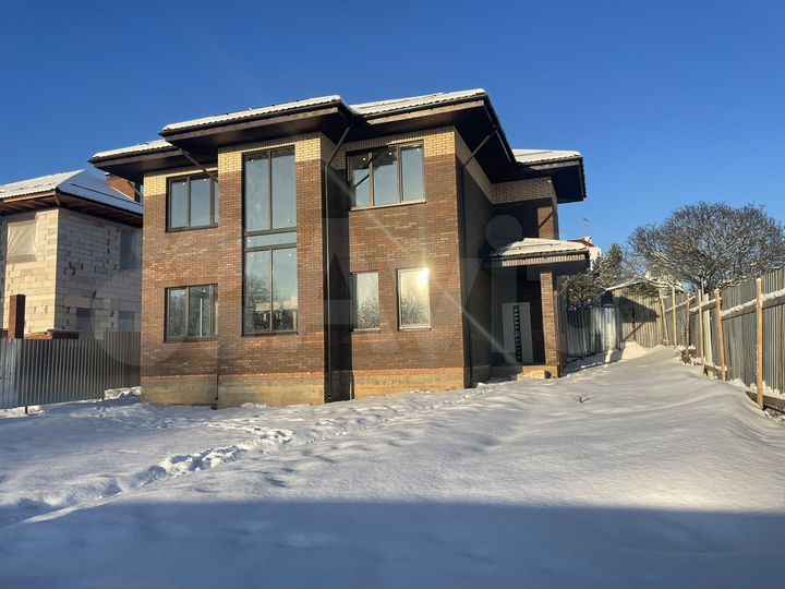 Дом 155 м² на участке 6 сот.