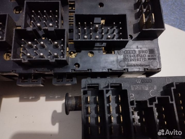 Блок предохранителей VW Golf 2 /Jetta 2, Passat