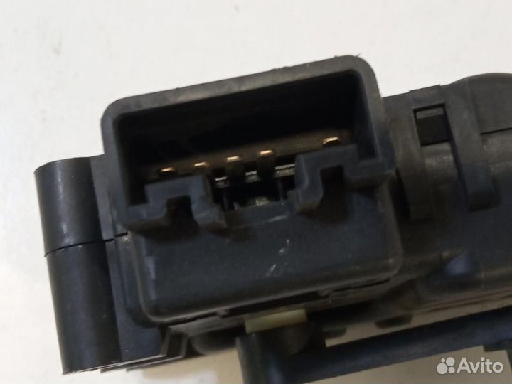Сервопривод заслонок печки Mazda Mazda 6 GH 2007-2
