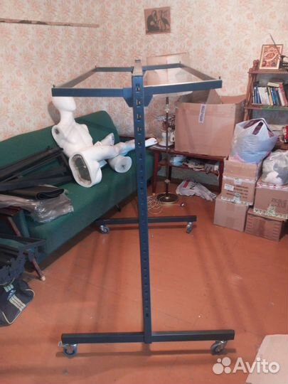 Стойки вешало для одежды