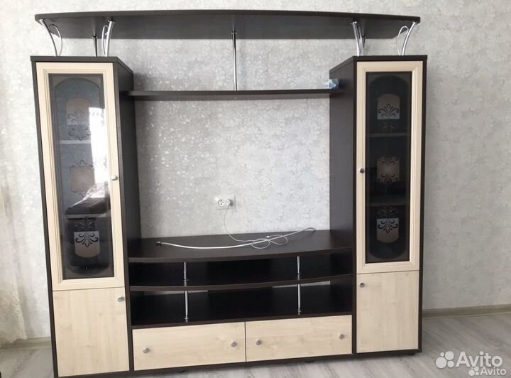 Стенка в гостиную