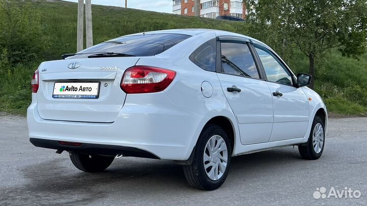 LADA Granta 1.6 МТ, 2015, 85 000 км