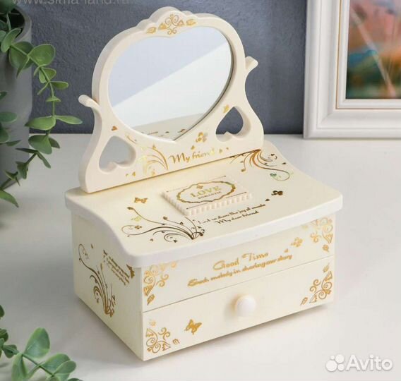 Музыкальная шкатулка с балериной