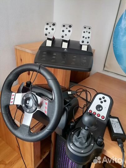 Руль Logitech G27