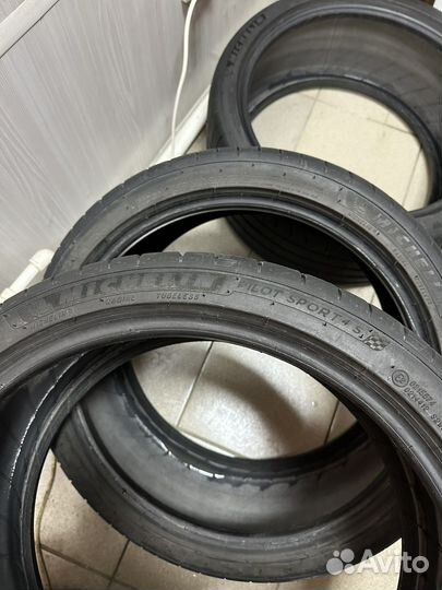 Michelin Pilot Sport 4 S 255/35 R19