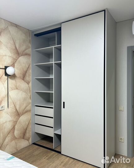Шкаф купе встроенный