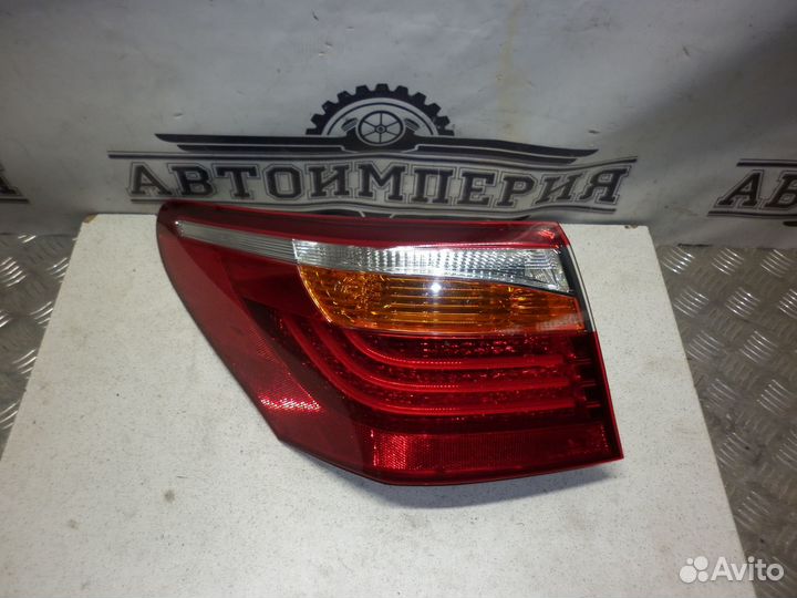 Фонарь задний Lexus LS460 2011