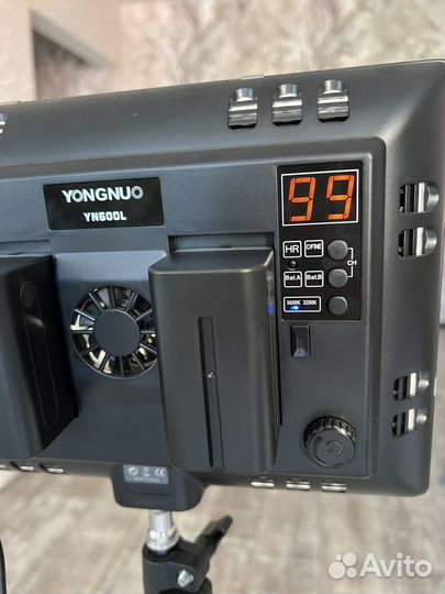 Видеосвет yongnuo YN600L YN600 600