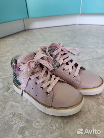 Ботинки для девочки демисезонные 26