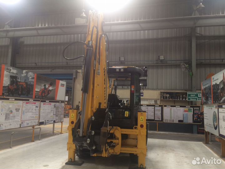 Экскаватор-погрузчик New Holland B80B, 2023