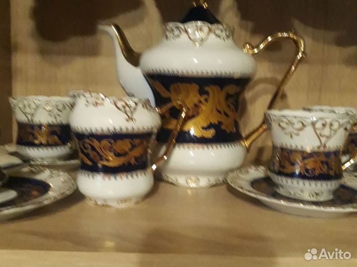 Сервис, чайный антикварныгелочками,очень красивый