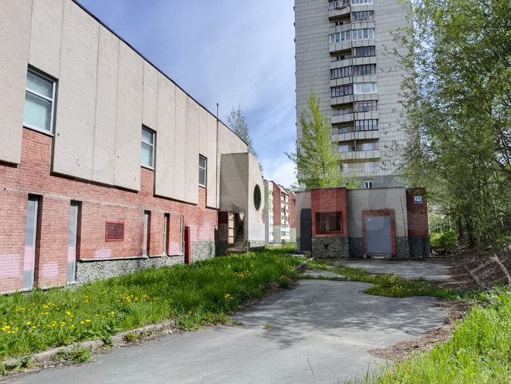 Сдам здание, 1200 м²