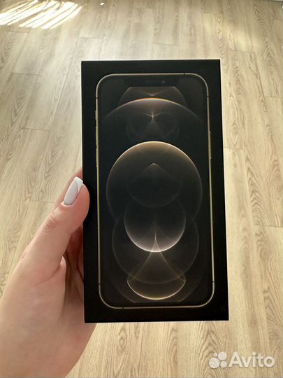 Коробка от iPhone 12 pro