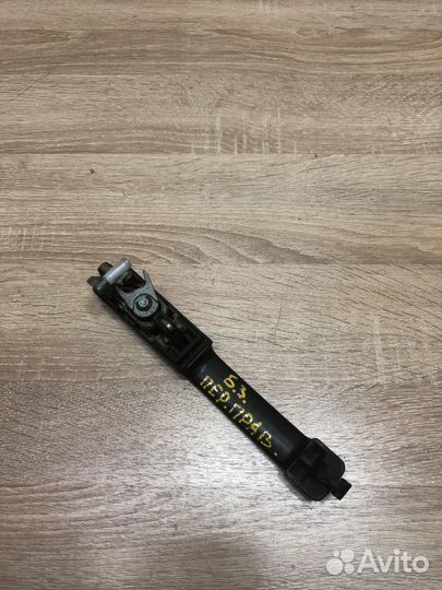 Ручка двери передняя правая Фольксваген B3