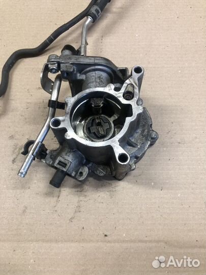 Вакуумный насос VAG 06J145100G