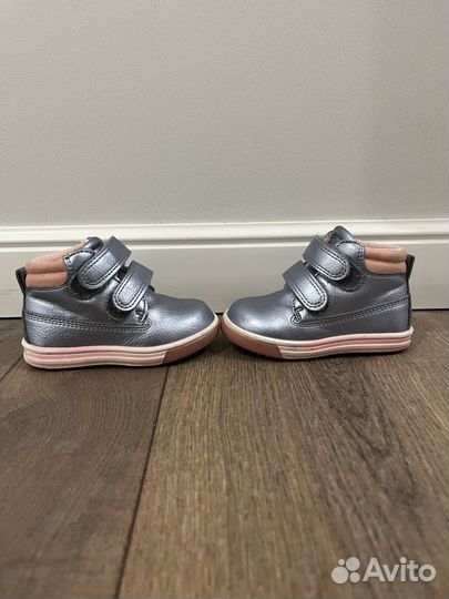 Ботинки демисезонные для девочки 20 размер
