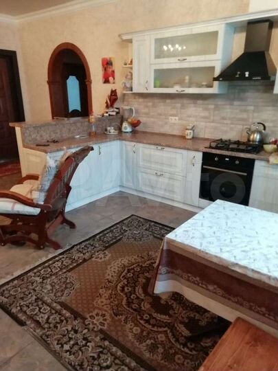 Дом 165 м² на участке 8 сот.