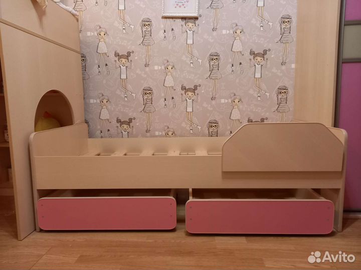 Кровать детская с матрасом