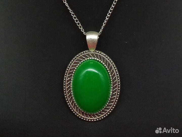 Кулон с натуральным камнем (Малайский Жад)