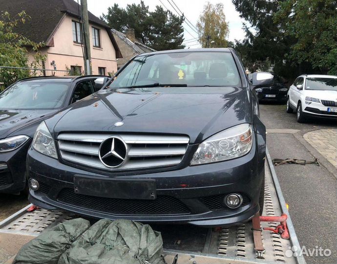 Mercedes w204 C220 2.2 CDI 2008 г по частям