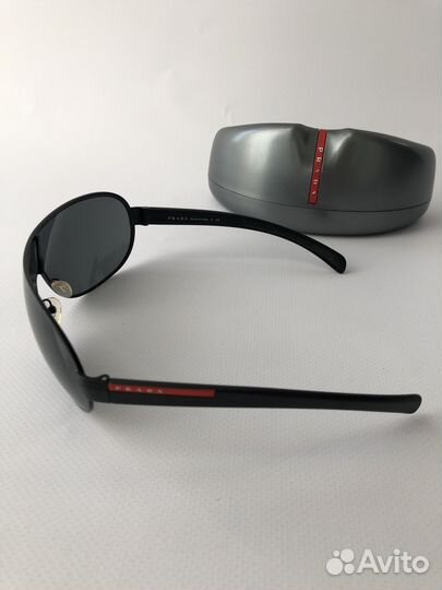 Солнцезащитные очки мужские Prada